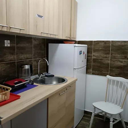 Easy Check In 021 Vladika Novi Sad